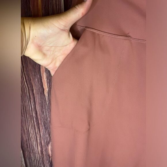 Gradual Pink Working out Leggings. Size X-Large. - Picture 4 of 5